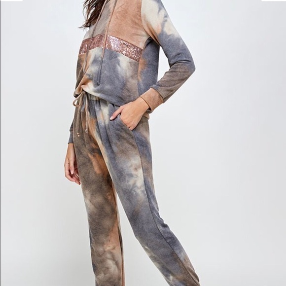 2 Piece Tie Dye Knit Hoodie and Joggers Set - Picture 2 of 8